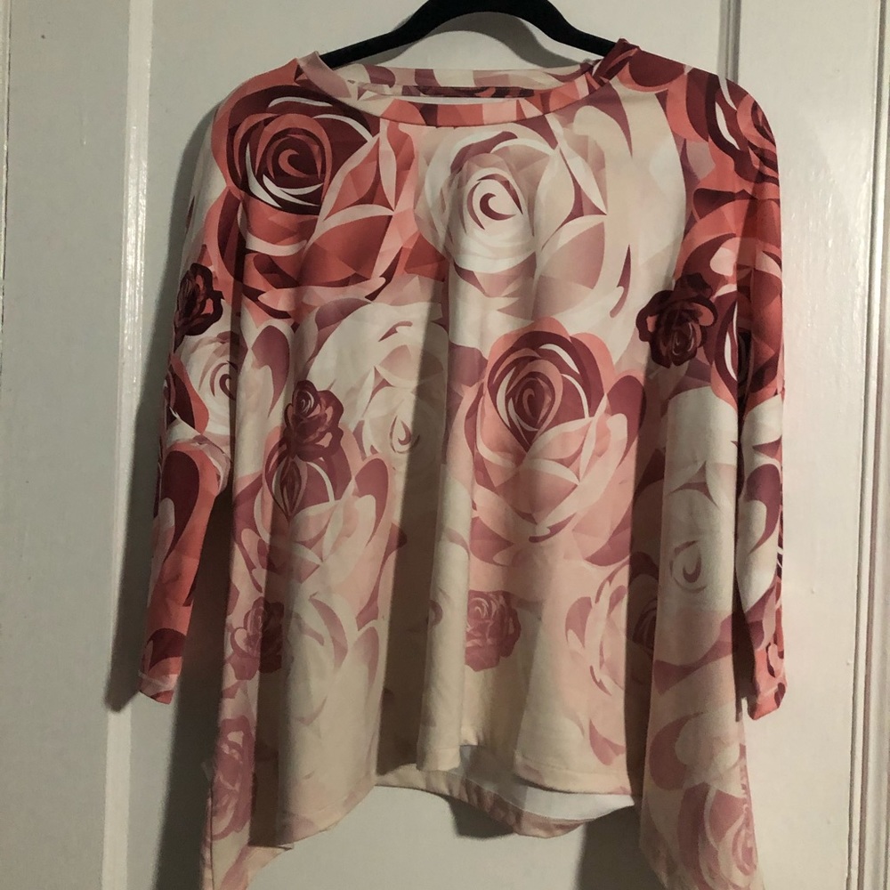 Women’s Puma pink with roses shirt size medium